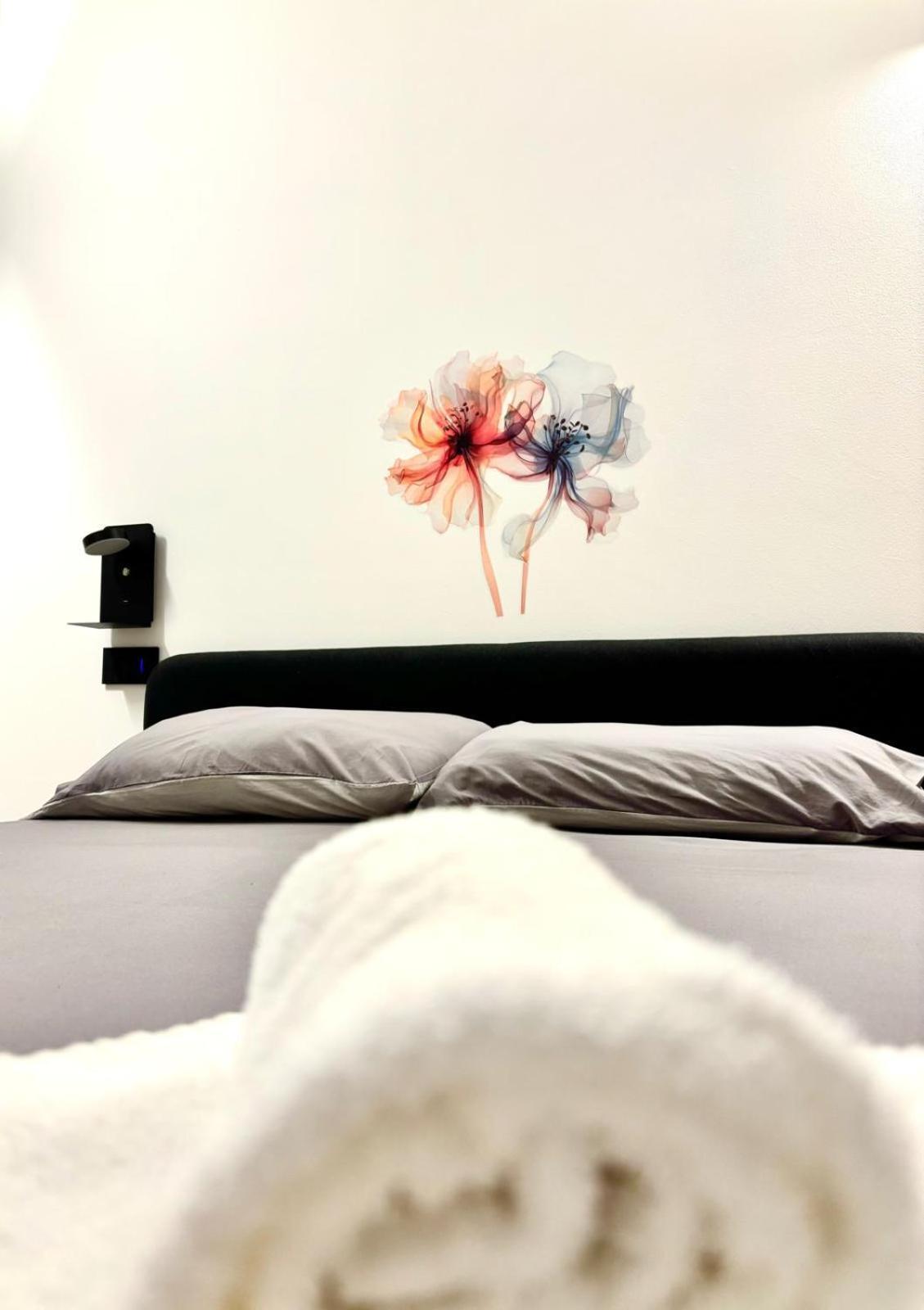 La Casa Di Cesare Hotel Rogno Room photo